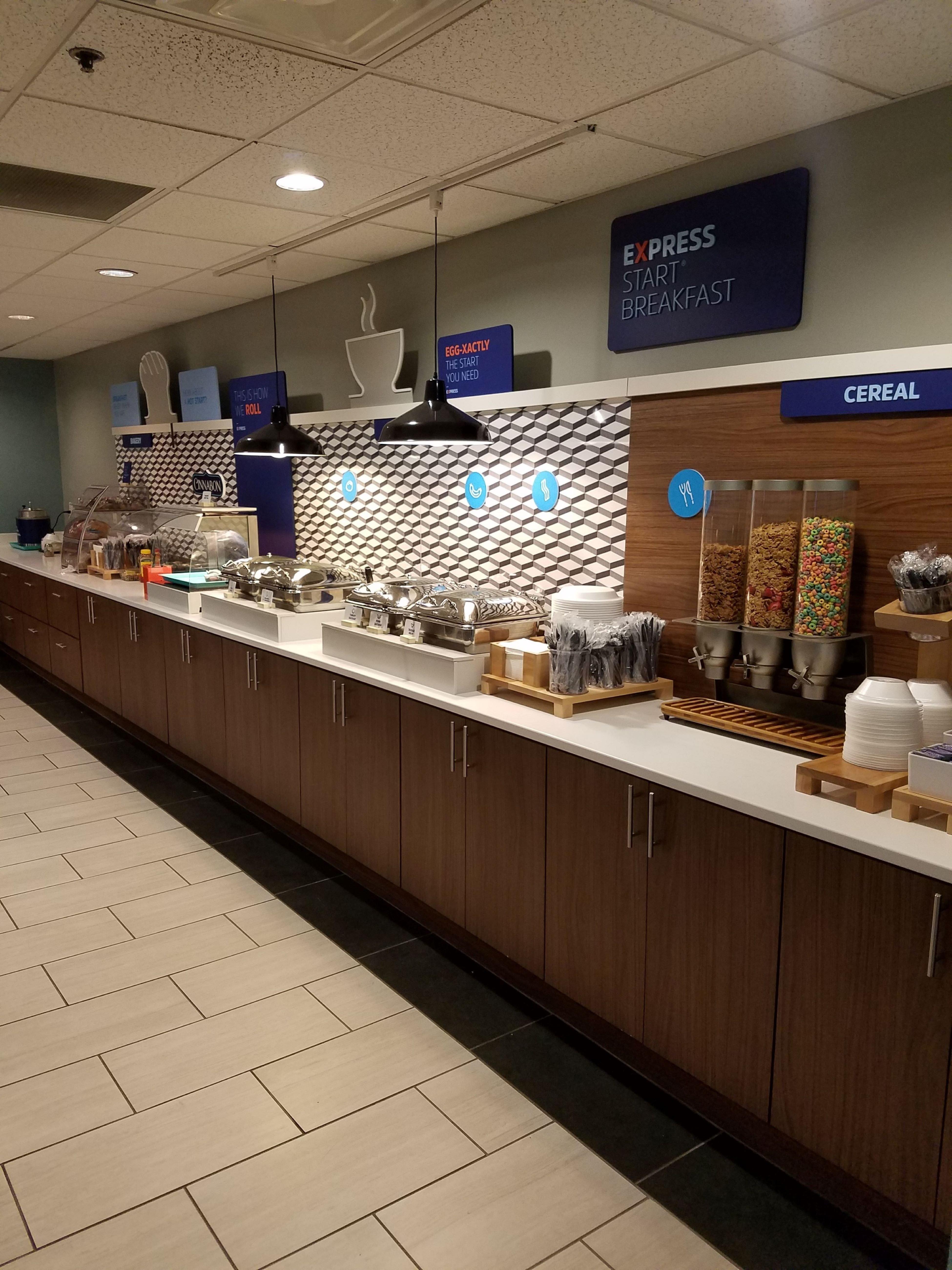 Holiday Inn Express Hotel & Suites Kingsport-Meadowview I-26 By Ihg Exteriér fotografie