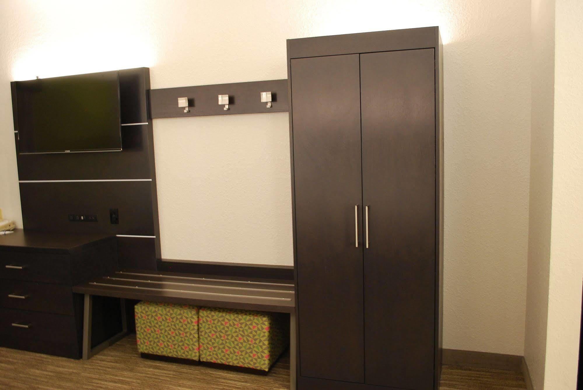 Holiday Inn Express Hotel & Suites Kingsport-Meadowview I-26 By Ihg Exteriér fotografie