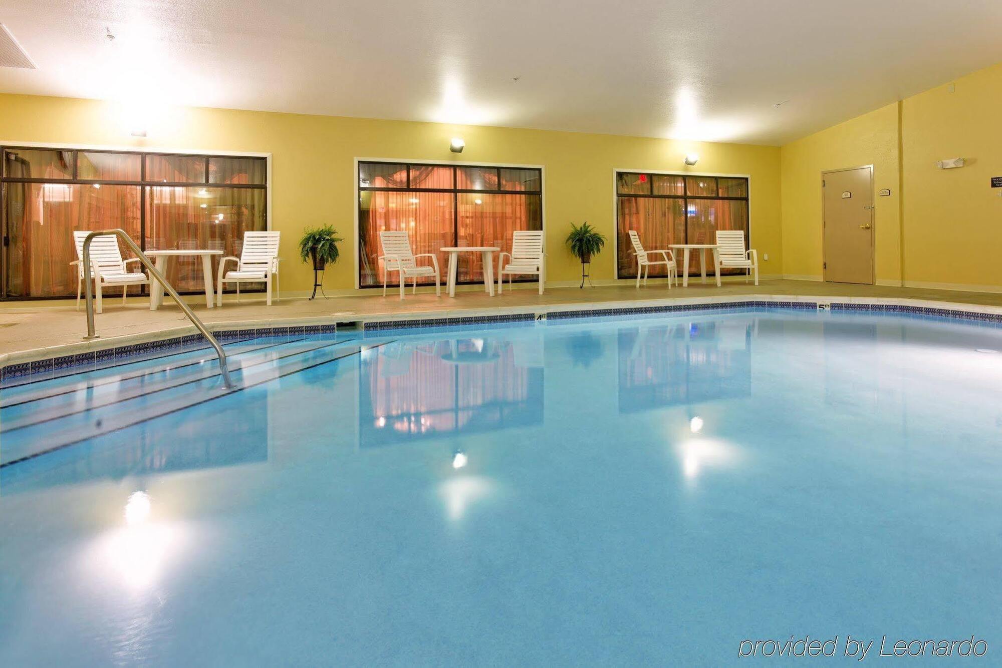 Holiday Inn Express Hotel & Suites Kingsport-Meadowview I-26 By Ihg Exteriér fotografie